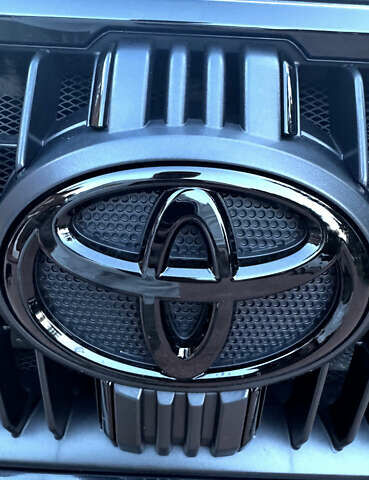 Черный Тойота Ленд Крузер Прадо, объемом двигателя 3.96 л и пробегом 80 тыс. км за 42000 $, фото 2 на Automoto.ua