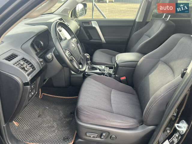 Черный Тойота Ленд Крузер Прадо, объемом двигателя 2.8 л и пробегом 107 тыс. км за 37500 $, фото 9 на Automoto.ua