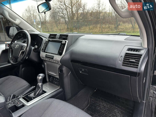 Черный Тойота Ленд Крузер Прадо, объемом двигателя 2.76 л и пробегом 144 тыс. км за 37300 $, фото 31 на Automoto.ua