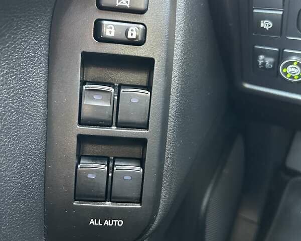 Чорний Тойота Ленд Крузер Прадо, об'ємом двигуна 3.96 л та пробігом 158 тис. км за 37999 $, фото 30 на Automoto.ua