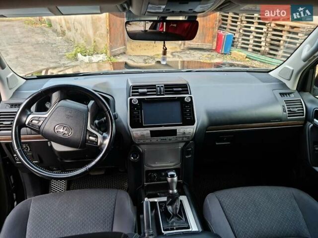 Черный Тойота Ленд Крузер Прадо, объемом двигателя 3.96 л и пробегом 93 тыс. км за 35900 $, фото 1 на Automoto.ua