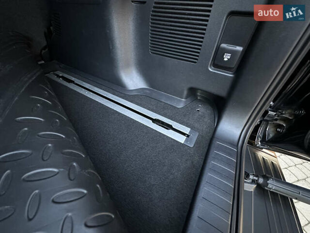 Черный Тойота Ленд Крузер Прадо, объемом двигателя 2.76 л и пробегом 92 тыс. км за 49000 $, фото 24 на Automoto.ua