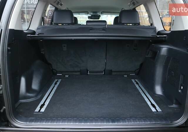 Черный Тойота Ленд Крузер Прадо, объемом двигателя 4 л и пробегом 164 тыс. км за 37768 $, фото 9 на Automoto.ua