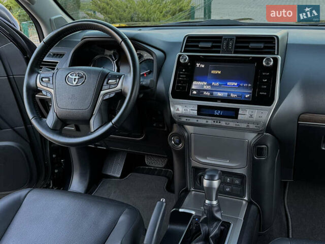 Тойота Ленд Крузер Прадо 2020 в Одессе на Automoto.ua Черный Тойота Ленд Крузер Прадо, объемом двигателя 3.96 л и пробегом 34 тыс. км за 48900 $, фото 86 на Automoto.ua