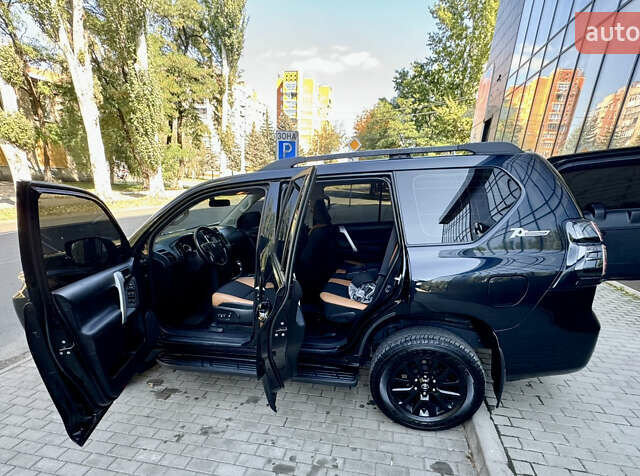 Чорний Тойота Ленд Крузер Прадо, об'ємом двигуна 2.76 л та пробігом 112 тис. км за 39500 $, фото 9 на Automoto.ua
