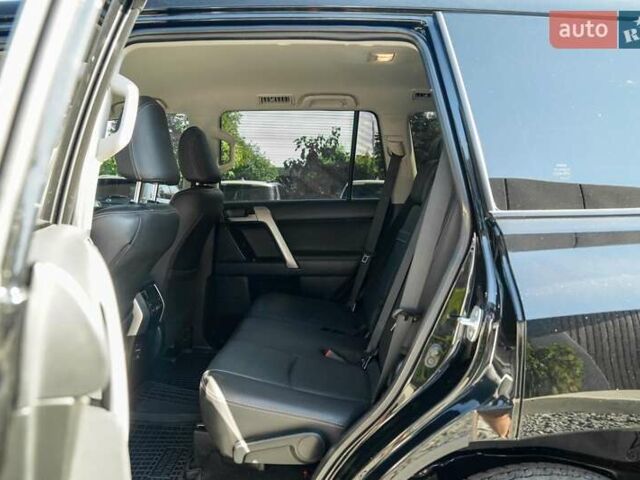 Черный Тойота Ленд Крузер Прадо, объемом двигателя 3.96 л и пробегом 87 тыс. км за 44500 $, фото 37 на Automoto.ua