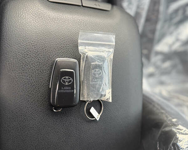 Черный Тойота Ленд Крузер Прадо, объемом двигателя 2.76 л и пробегом 2 тыс. км за 49900 $, фото 21 на Automoto.ua