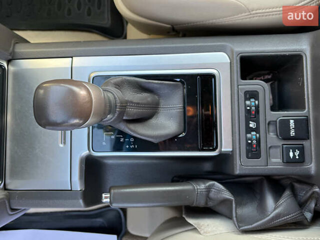 Черный Тойота Ленд Крузер Прадо, объемом двигателя 2.76 л и пробегом 39 тыс. км за 46000 $, фото 15 на Automoto.ua