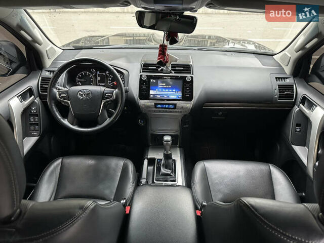 Чорний Тойота Ленд Крузер Прадо, об'ємом двигуна 3.96 л та пробігом 105 тис. км за 44000 $, фото 36 на Automoto.ua