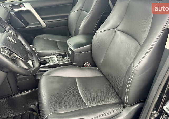 Тойота Ленд Крузер Прадо 2020 в Пирятине на Automoto.ua Черный Тойота Ленд Крузер Прадо, объемом двигателя 2.76 л и пробегом 200 тыс. км за 42000 $, фото 25 на Automoto.ua