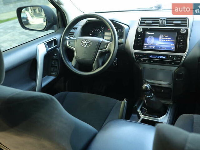 Тойота Ленд Крузер Прадо 2020 в Мукачеве на Automoto.ua Черный Тойота Ленд Крузер Прадо, объемом двигателя 2.69 л и пробегом 88 тыс. км за 34999 $, фото 14 на Automoto.ua