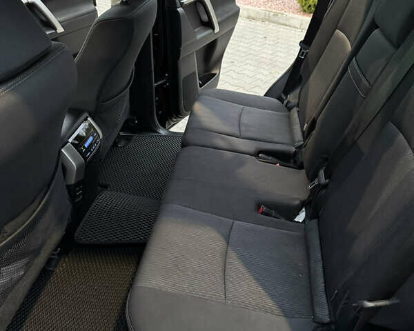 Черный Тойота Ленд Крузер Прадо, объемом двигателя 3.96 л и пробегом 153 тыс. км за 40500 $, фото 22 на Automoto.ua