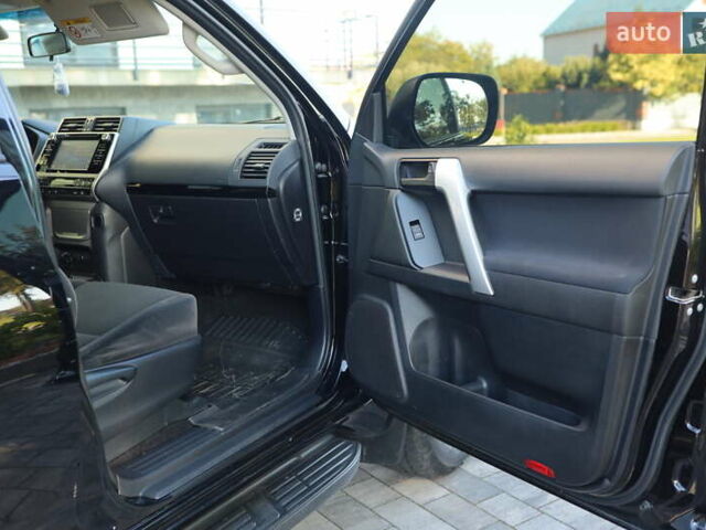 Тойота Ленд Крузер Прадо 2020 в Мукачеве на Automoto.ua Черный Тойота Ленд Крузер Прадо, объемом двигателя 2.69 л и пробегом 88 тыс. км за 34999 $, фото 16 на Automoto.ua