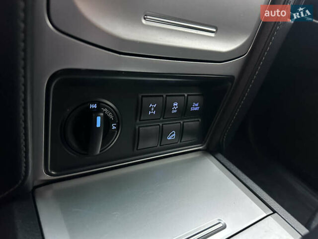 Чорний Тойота Ленд Крузер Прадо, об'ємом двигуна 3.96 л та пробігом 90 тис. км за 45000 $, фото 45 на Automoto.ua