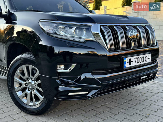 Тойота Ленд Крузер Прадо 2020 в Одессе на Automoto.ua Черный Тойота Ленд Крузер Прадо, объемом двигателя 3.96 л и пробегом 34 тыс. км за 48900 $, фото 4 на Automoto.ua