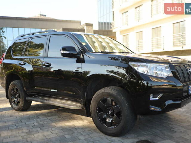 Тойота Ленд Крузер Прадо 2020 в Мукачеве на Automoto.ua Черный Тойота Ленд Крузер Прадо, объемом двигателя 2.69 л и пробегом 88 тыс. км за 34999 $, фото 6 на Automoto.ua