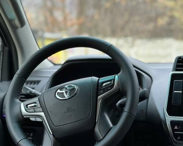 Черный Тойота Ленд Крузер Прадо, объемом двигателя 2.76 л и пробегом 93 тыс. км за 45000 $, фото 14 на Automoto.ua