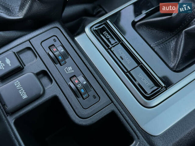 Тойота Ленд Крузер Прадо 2020 в Одессе на Automoto.ua Черный Тойота Ленд Крузер Прадо, объемом двигателя 3.96 л и пробегом 34 тыс. км за 48900 $, фото 95 на Automoto.ua