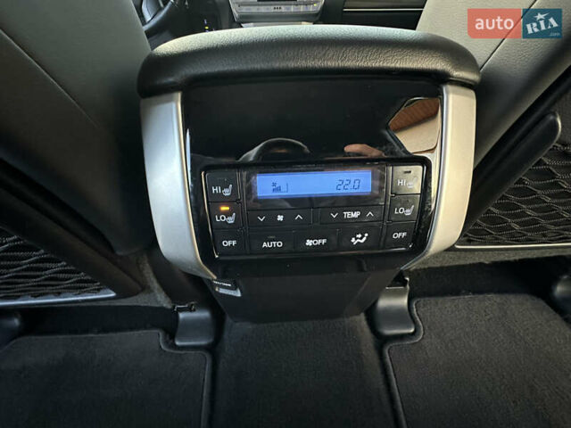 Черный Тойота Ленд Крузер Прадо, объемом двигателя 2.76 л и пробегом 92 тыс. км за 49000 $, фото 37 на Automoto.ua