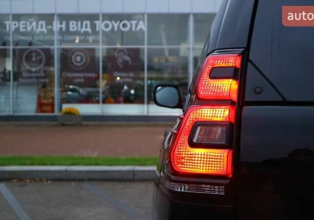 Черный Тойота Ленд Крузер Прадо, объемом двигателя 4 л и пробегом 164 тыс. км за 37768 $, фото 27 на Automoto.ua