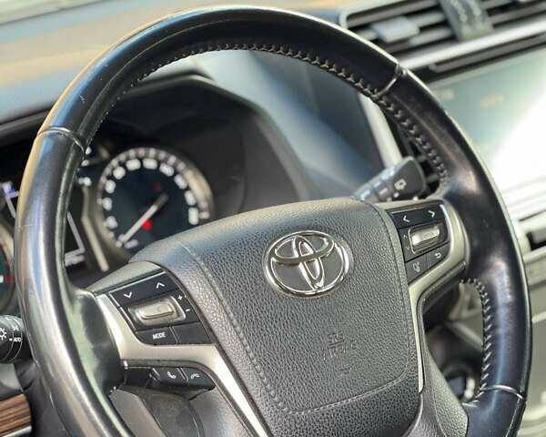 Тойота Ленд Крузер Прадо 2020 в Одессе на Automoto.ua Черный Тойота Ленд Крузер Прадо, объемом двигателя 3.96 л и пробегом 93 тыс. км за 38500 $, фото 17 на Automoto.ua