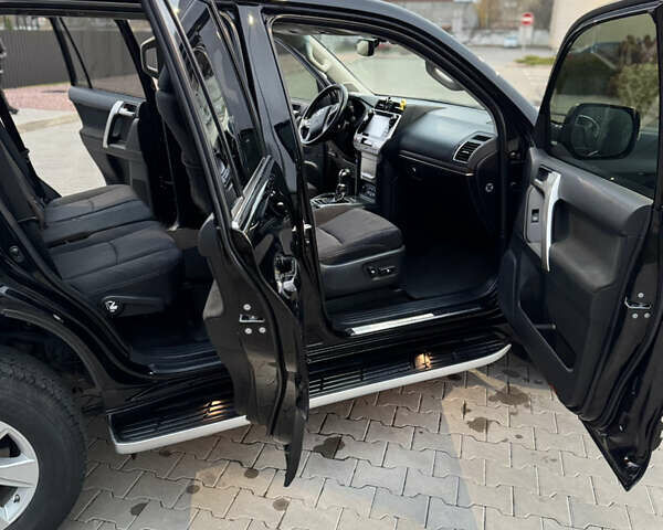 Черный Тойота Ленд Крузер Прадо, объемом двигателя 3.96 л и пробегом 153 тыс. км за 40500 $, фото 16 на Automoto.ua