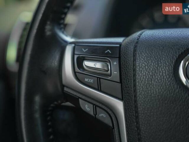 Черный Тойота Ленд Крузер Прадо, объемом двигателя 3.96 л и пробегом 87 тыс. км за 44500 $, фото 26 на Automoto.ua