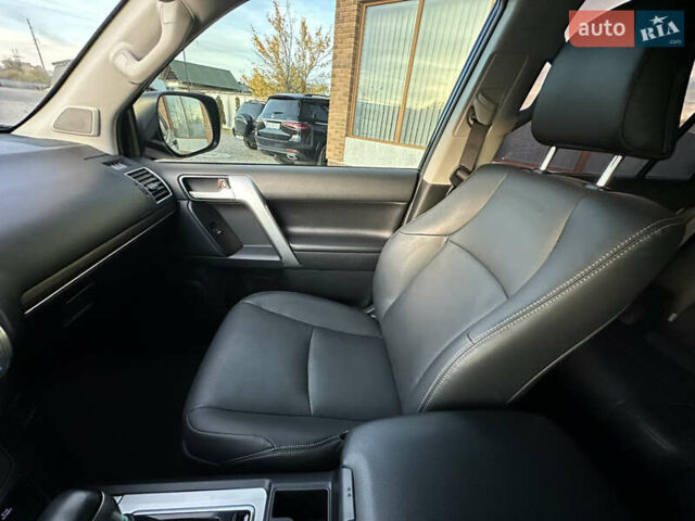 Чорний Тойота Ленд Крузер Прадо, об'ємом двигуна 2.76 л та пробігом 92 тис. км за 47500 $, фото 44 на Automoto.ua