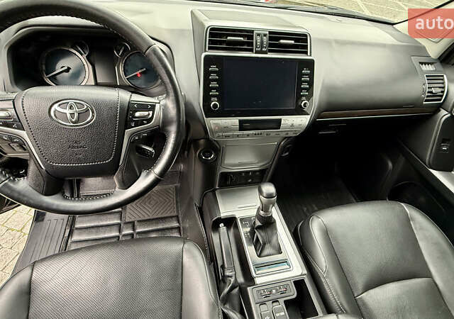 Тойота Ленд Крузер Прадо 2020 в Пирятине на Automoto.ua Черный Тойота Ленд Крузер Прадо, объемом двигателя 2.76 л и пробегом 200 тыс. км за 42000 $, фото 20 на Automoto.ua