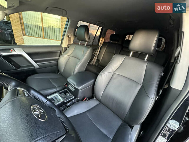 Чорний Тойота Ленд Крузер Прадо, об'ємом двигуна 2.76 л та пробігом 92 тис. км за 47500 $, фото 33 на Automoto.ua