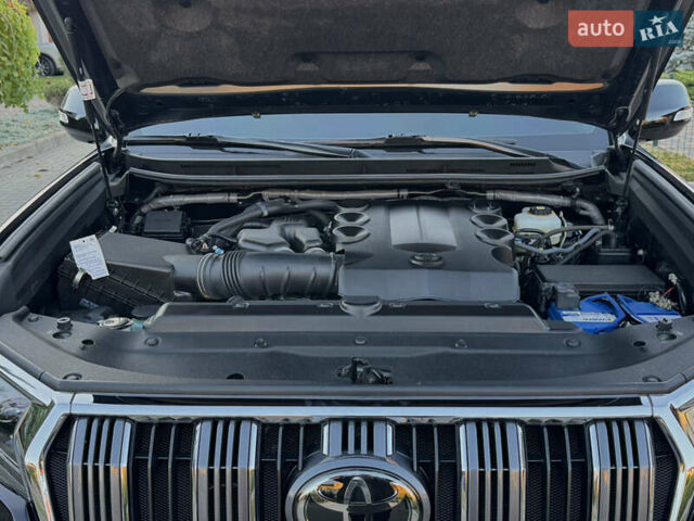 Тойота Ленд Крузер Прадо 2020 в Одессе на Automoto.ua Черный Тойота Ленд Крузер Прадо, объемом двигателя 3.96 л и пробегом 34 тыс. км за 48900 $, фото 98 на Automoto.ua