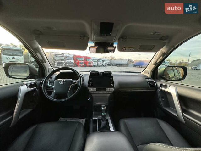 Черный Тойота Ленд Крузер Прадо, объемом двигателя 2.76 л и пробегом 92 тыс. км за 49000 $, фото 31 на Automoto.ua