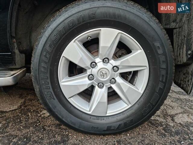 Черный Тойота Ленд Крузер Прадо, объемом двигателя 3.96 л и пробегом 93 тыс. км за 35900 $, фото 9 на Automoto.ua