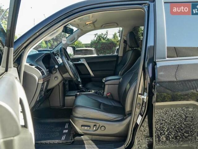 Черный Тойота Ленд Крузер Прадо, объемом двигателя 3.96 л и пробегом 87 тыс. км за 44500 $, фото 18 на Automoto.ua