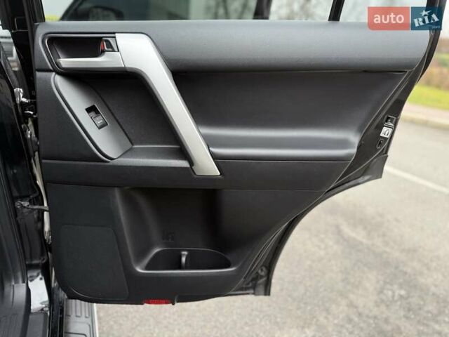Чорний Тойота Ленд Крузер Прадо, об'ємом двигуна 3.96 л та пробігом 66 тис. км за 49999 $, фото 50 на Automoto.ua