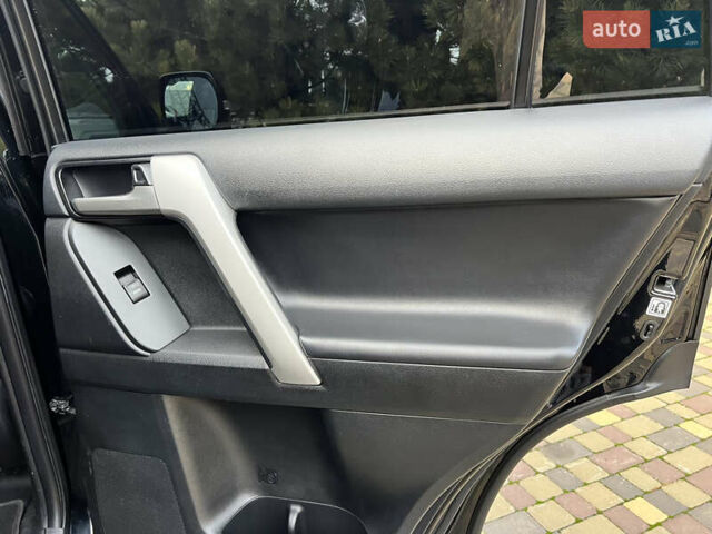 Чорний Тойота Ленд Крузер Прадо, об'ємом двигуна 3.96 л та пробігом 129 тис. км за 38900 $, фото 26 на Automoto.ua