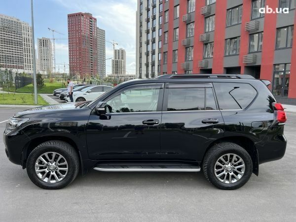 Черный Тойота Ленд Крузер Прадо, объемом двигателя 4 л и пробегом 93 тыс. км за 53900 $, фото 6 на Automoto.ua