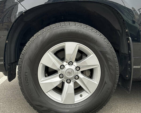 Чорний Тойота Ленд Крузер Прадо, об'ємом двигуна 3.96 л та пробігом 105 тис. км за 44000 $, фото 13 на Automoto.ua