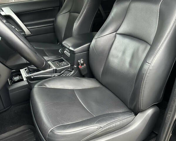 Чорний Тойота Ленд Крузер Прадо, об'ємом двигуна 3.96 л та пробігом 105 тис. км за 44000 $, фото 22 на Automoto.ua