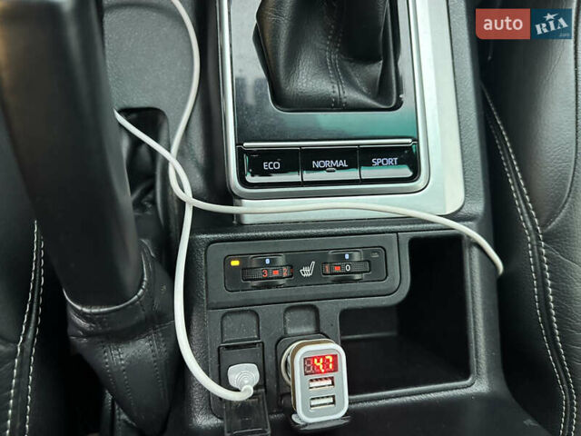 Чорний Тойота Ленд Крузер Прадо, об'ємом двигуна 3.96 л та пробігом 90 тис. км за 45000 $, фото 44 на Automoto.ua