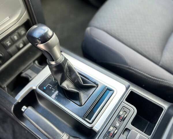 Тойота Ленд Крузер Прадо 2020 в Одессе на Automoto.ua Черный Тойота Ленд Крузер Прадо, объемом двигателя 3.96 л и пробегом 93 тыс. км за 38500 $, фото 20 на Automoto.ua