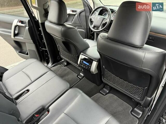 Чорний Тойота Ленд Крузер Прадо, об'ємом двигуна 3.96 л та пробігом 66 тис. км за 49999 $, фото 51 на Automoto.ua