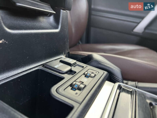 Чорний Тойота Ленд Крузер Прадо, об'ємом двигуна 3.96 л та пробігом 129 тис. км за 38900 $, фото 28 на Automoto.ua