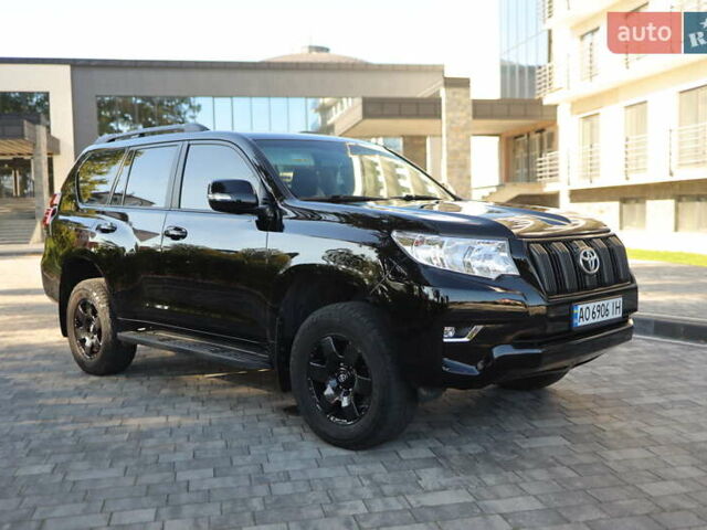 Тойота Ленд Крузер Прадо 2020 в Мукачеве на Automoto.ua Черный Тойота Ленд Крузер Прадо, объемом двигателя 2.69 л и пробегом 88 тыс. км за 34999 $, фото 3 на Automoto.ua