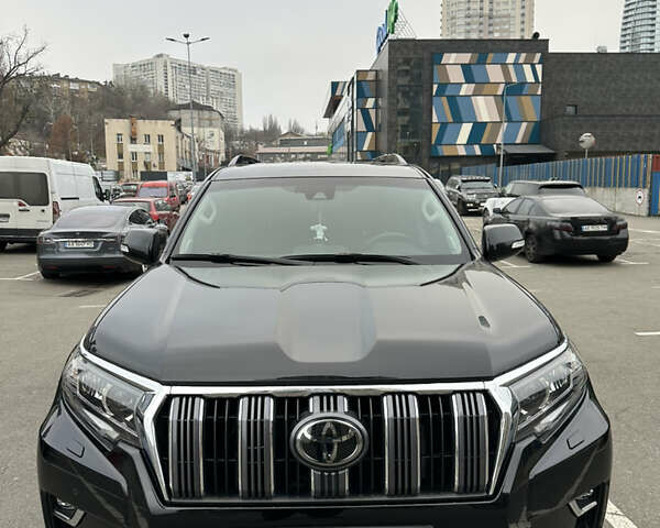 Чорний Тойота Ленд Крузер Прадо, об'ємом двигуна 3.96 л та пробігом 105 тис. км за 44000 $, фото 1 на Automoto.ua