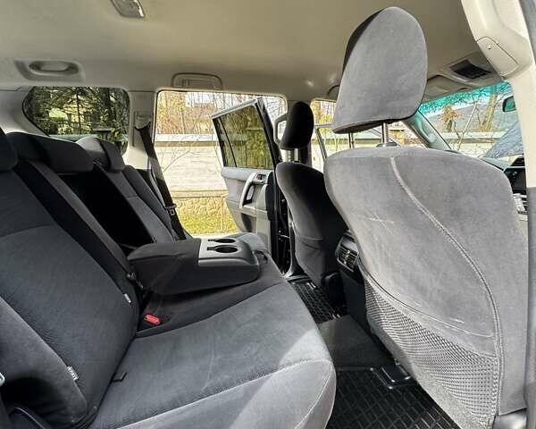 Черный Тойота Ленд Крузер Прадо, объемом двигателя 2.76 л и пробегом 93 тыс. км за 45000 $, фото 16 на Automoto.ua