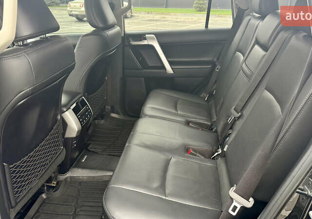 Тойота Ленд Крузер Прадо 2020 в Пирятине на Automoto.ua Черный Тойота Ленд Крузер Прадо, объемом двигателя 2.76 л и пробегом 200 тыс. км за 42000 $, фото 16 на Automoto.ua