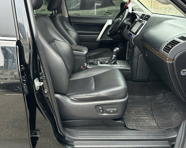 Чорний Тойота Ленд Крузер Прадо, об'ємом двигуна 3.96 л та пробігом 105 тис. км за 44000 $, фото 31 на Automoto.ua