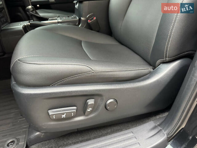 Черный Тойота Ленд Крузер Прадо, объемом двигателя 3.96 л и пробегом 62 тыс. км за 46000 $, фото 22 на Automoto.ua