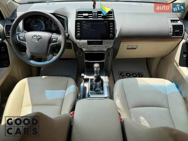 Черный Тойота Ленд Крузер Прадо, объемом двигателя 3.96 л и пробегом 3 тыс. км за 65000 $, фото 30 на Automoto.ua